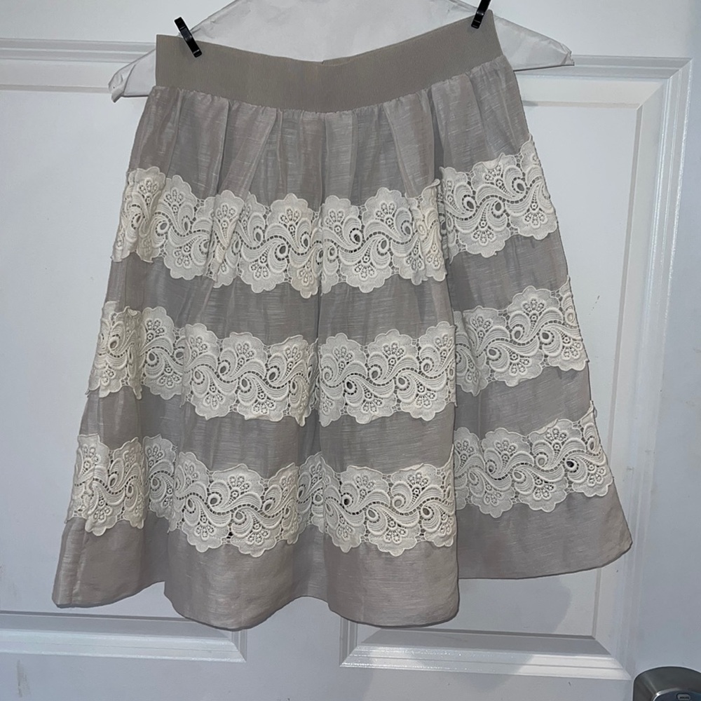 Leifsdottir Grey and White Skirt Size Small